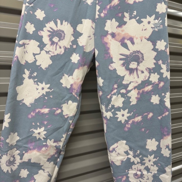 Jogger - Picture 10 of 10